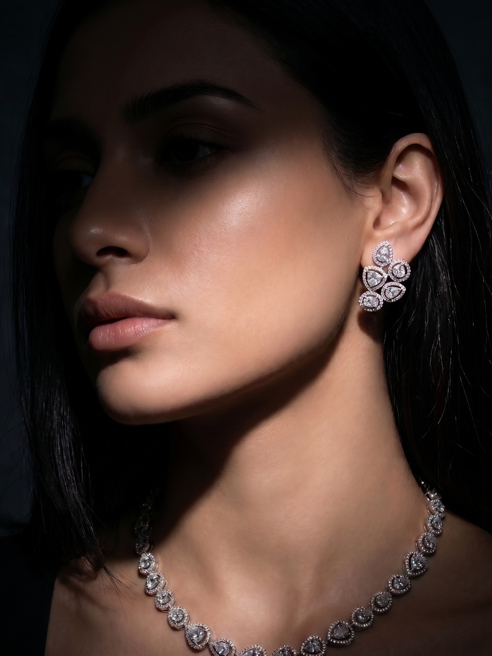 Luxury Teardrop Crystal Necklace & Earrings Set for Women | Elegant Bridal Wedding Jewelry Set | Silver-Tone Statement Party Jewelry
