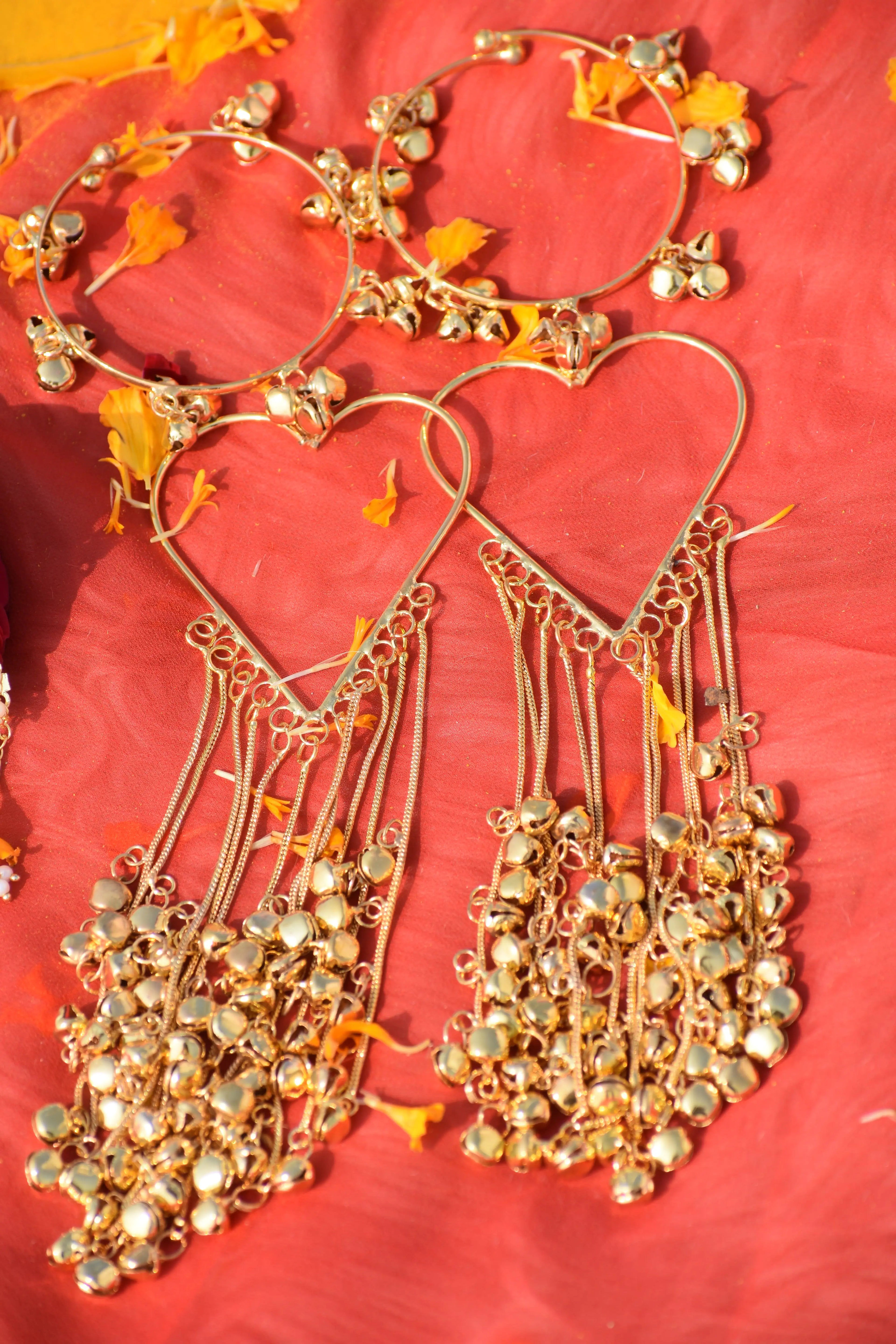 Haldi Bridal Jewellery Combo Set – Bride Earrings, Heart Kaleere, Ghunghroo Bangles, Kanchain & Facelet