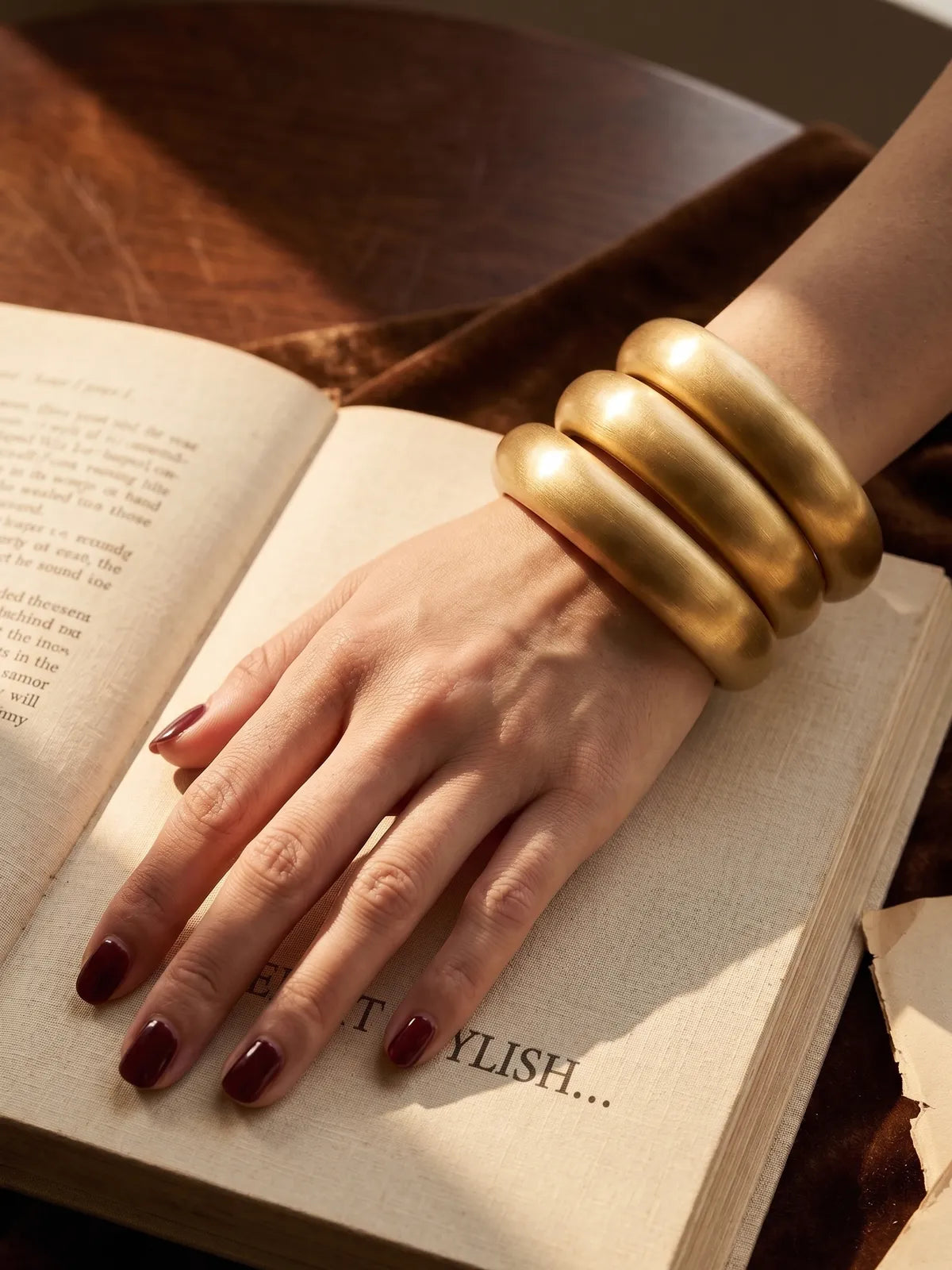Luxury Gold Finish Resin Bangles Set (Set of 3) – Minimal Statement Stack | Lightweight Elegant Cuffs