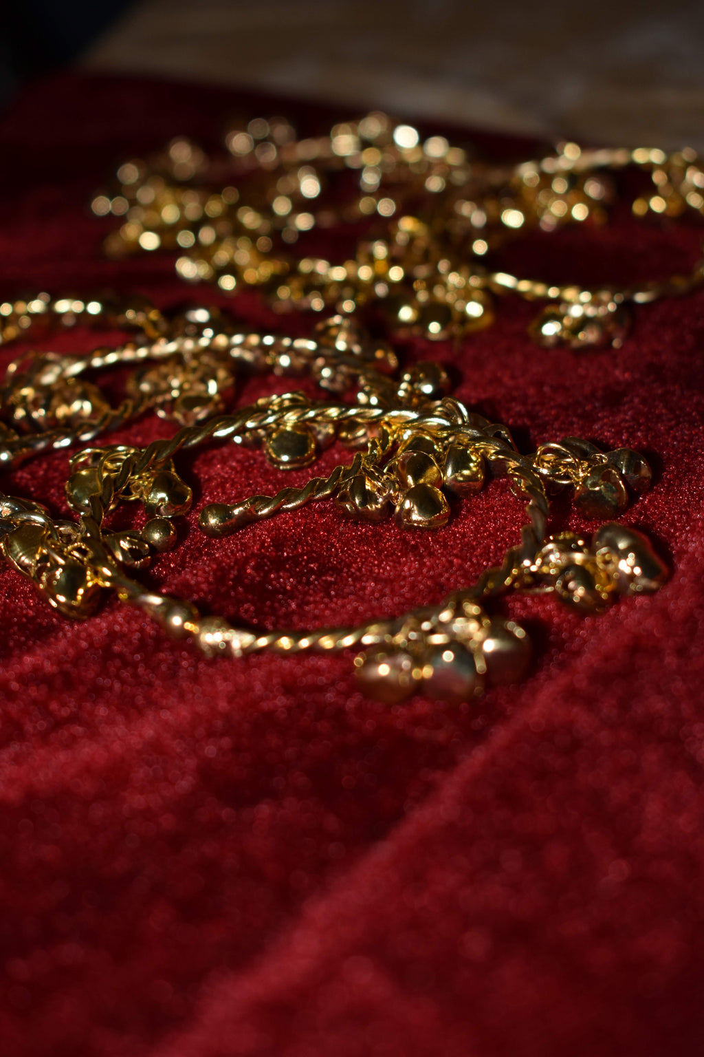 Naad & Noor Ghunghroo Combo – Crescent Hathphool with Ghunghroo Bangles for Brides