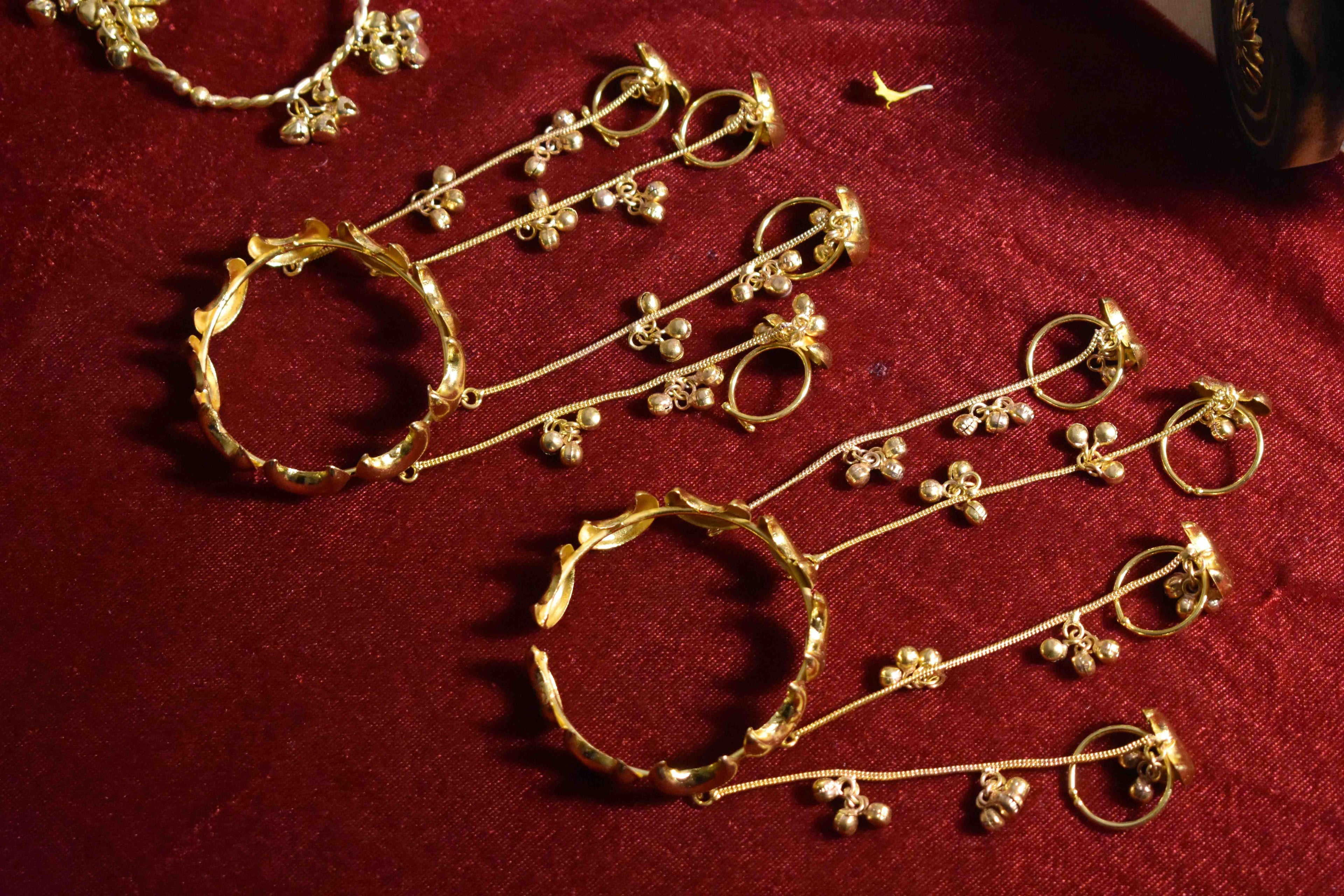 Naad & Noor Ghunghroo Combo – Crescent Hathphool with Ghunghroo Bangles for Brides