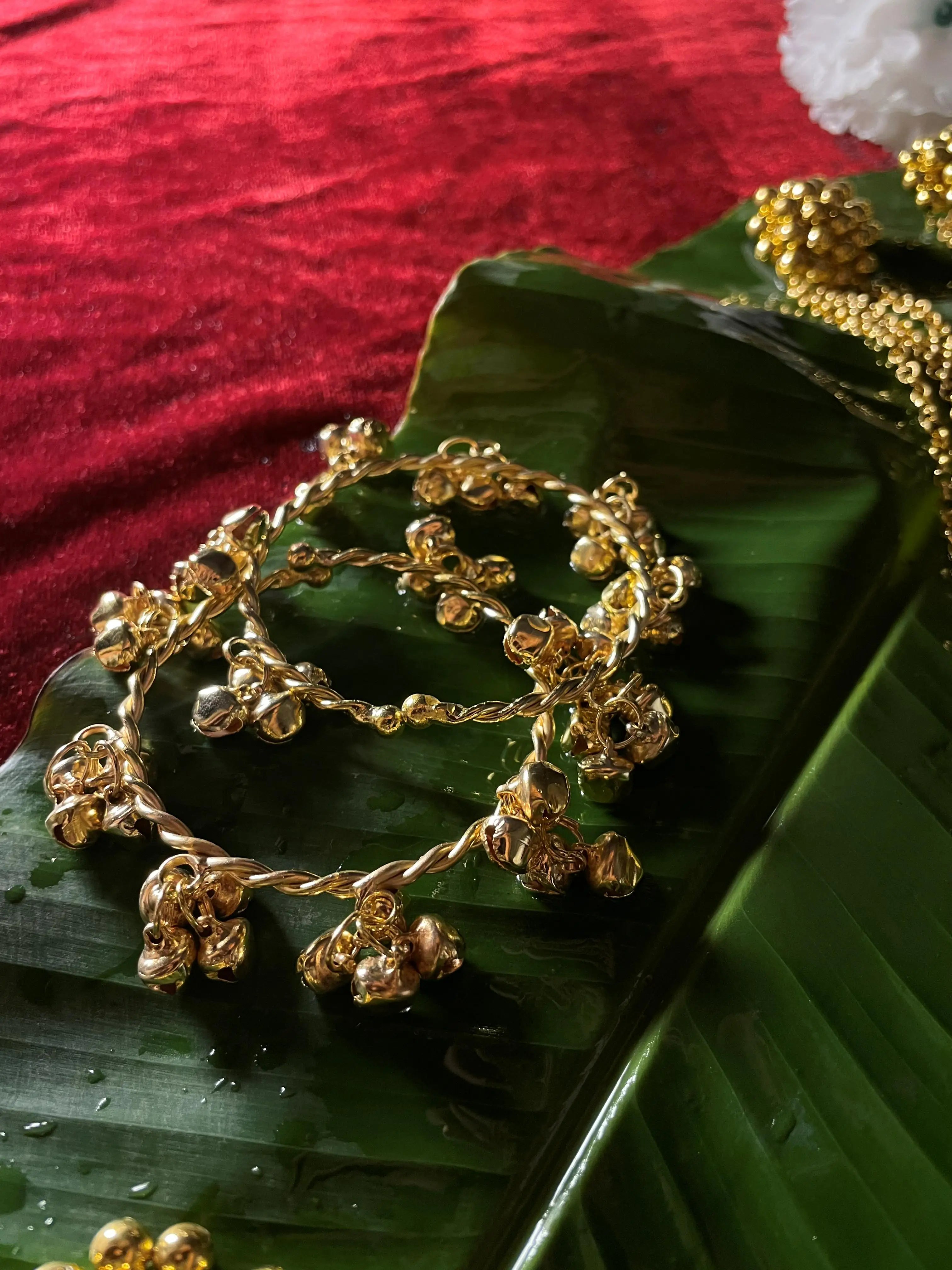 Nakhra Ghunghroo Jewellery Set – Bangles, Earrings & Necklace