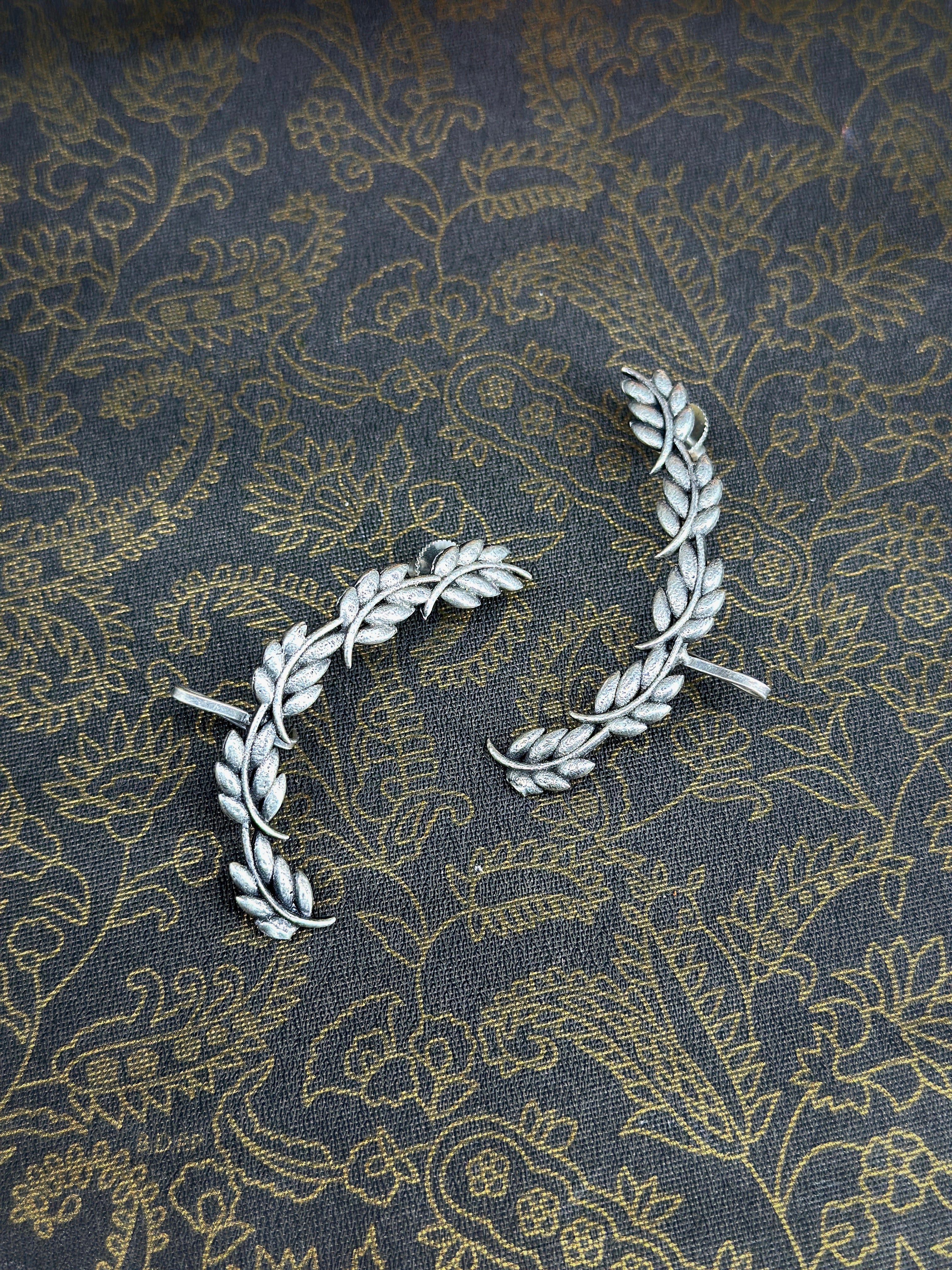 Parna Earcuff German Silver Oxidized